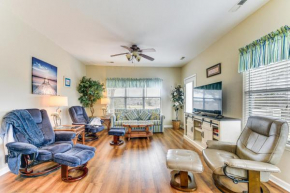 1 Mi to Sunset Beach Condo with Golf Course Views
